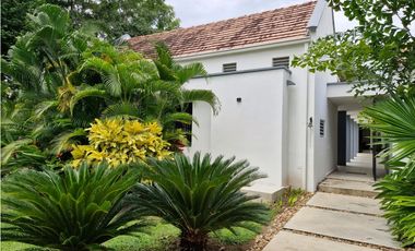 D.VENTA CASA CLUB PEÑALISA,PUERTA CERRADA. REMODELADA.4H5B3G PERMUTA