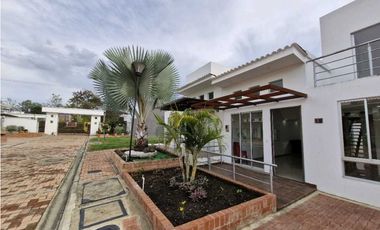 Venta Casa Urbana en Conjunto Residencial 150 m2 La Mesa,Cundinamarca