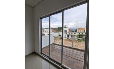 Venta Casa Urbana en Conjunto Residencial 150 m2 La Mesa,Cundinamarca