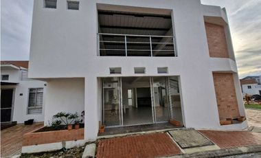 Venta Casa Urbana en Conjunto Residencial 150 m2 La Mesa,Cundinamarca