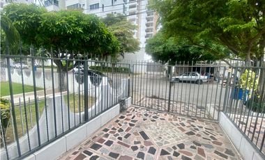SE VENDE CASA CON SEIS APARTAMENTOS EN BAVARIA, SANTA MARTA