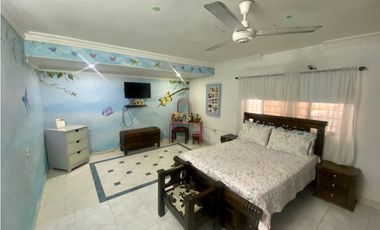 SE VENDE CASA CON SEIS APARTAMENTOS EN BAVARIA, SANTA MARTA