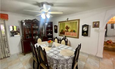 SE VENDE CASA CON SEIS APARTAMENTOS EN BAVARIA, SANTA MARTA