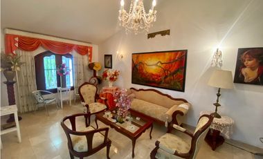 SE VENDE CASA CON SEIS APARTAMENTOS EN BAVARIA, SANTA MARTA