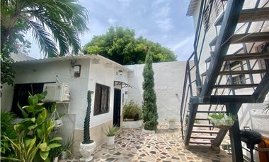 SE VENDE CASA CON SEIS APARTAMENTOS EN BAVARIA, SANTA MARTA