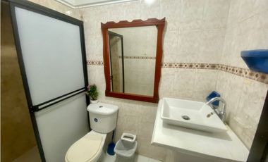 SE VENDE CASA CON SEIS APARTAMENTOS EN BAVARIA, SANTA MARTA