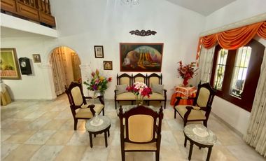 SE VENDE CASA CON SEIS APARTAMENTOS EN BAVARIA, SANTA MARTA