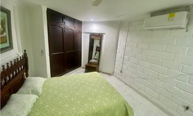 SE VENDE CASA CON SEIS APARTAMENTOS EN BAVARIA, SANTA MARTA