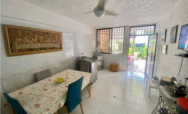 SE VENDE CASA CON SEIS APARTAMENTOS EN BAVARIA, SANTA MARTA