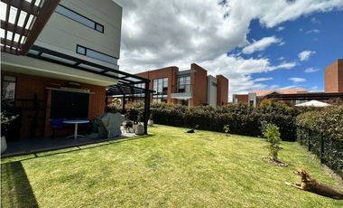 Hermosa casa en Cajicá para renta