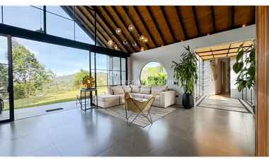 Venta de Casa Campestre en Parcelación El Retiro