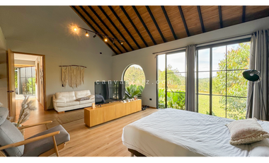 Venta de Casa Campestre en Parcelación El Retiro