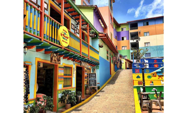 APARTAMENTO EN VENTA EN EL MALECÓN DE GUATAPÉ - ANT.