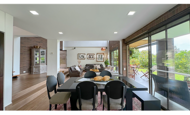 Casa Campestre en Parcelación Sector El Tablazo