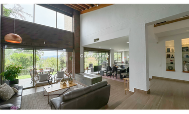 Casa Campestre en Parcelación Sector El Tablazo