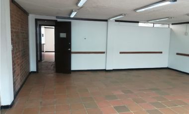 Arriendo Edificio El Lago