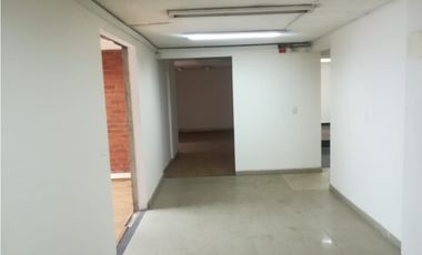 Arriendo Edificio El Lago
