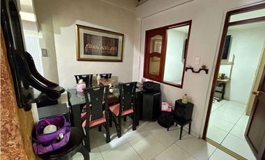 SE VENDE CASA 1 PISO EN CAMPO VALDEZ FRENTE AL HOSPITAL INFANTIL