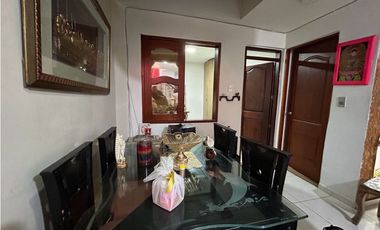 SE VENDE CASA 1 PISO EN CAMPO VALDEZ FRENTE AL HOSPITAL INFANTIL