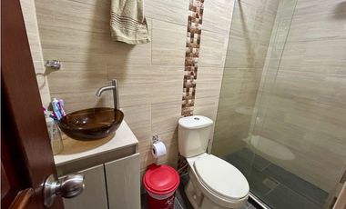SE VENDE CASA 1 PISO EN CAMPO VALDEZ FRENTE AL HOSPITAL INFANTIL