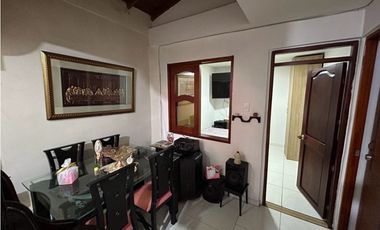 SE VENDE CASA 1 PISO EN CAMPO VALDEZ FRENTE AL HOSPITAL INFANTIL