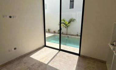 Casa en renta amueblada en privada residencial zona de Conkal