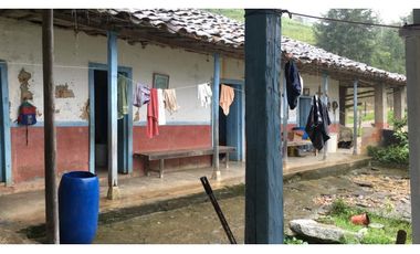 LOTE EN VENTA GUATAPE ANTIOQUIA