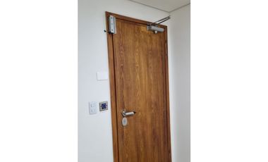 EN ARRIENDO OFICINA EN EL POBLADO