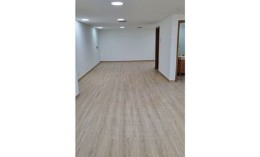 EN ARRIENDO OFICINA EN EL POBLADO