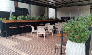 EN ARRIENDO OFICINA EN EL POBLADO