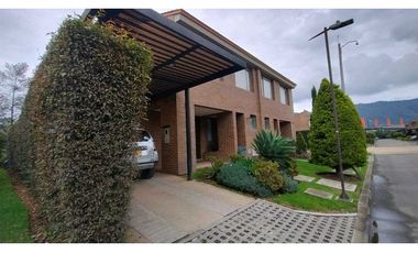 Palo de agua, KATIOS, 179 M2 lote, 121 M2 const