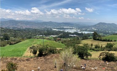 Venta de casa campestre en la vía la ceja a la unión
