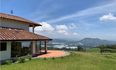 Venta de casa campestre en la vía la ceja a la unión