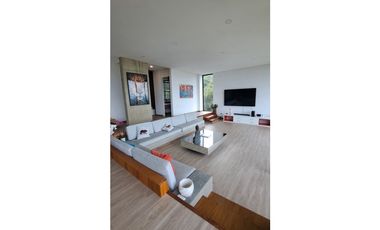 Casa campestre en parcelación cerrada en venta Yumbo Valle Colombia