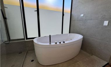 Casa para Arriendo Amoblado en Llanogrande