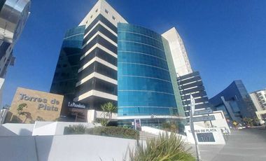 Oficina en renta amueblada, Zona Plateada Fente a Galerías.