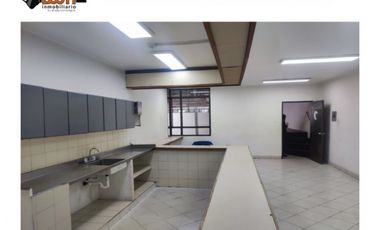 BODEGA EN ARRIENDO 1.690 M2 DENTRO DE PARQUE IND. MONTEVIDEO