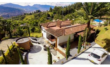 Casa Campestre en Arriendo Amoblado en Envigado Escobero parte baja