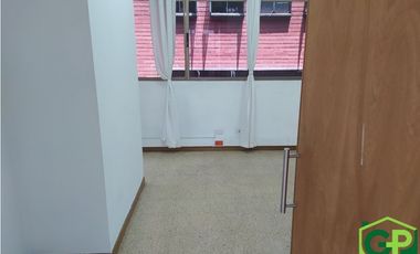 ARRIENDO OFICINA EN GUAYABAL