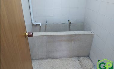 ARRIENDO OFICINA EN GUAYABAL