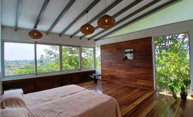 Venta casa en Llanogrande oriente atioqueño