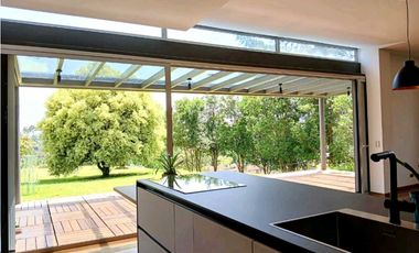 Venta casa en Llanogrande oriente atioqueño