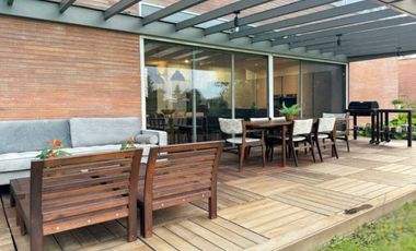 Venta casa en Llanogrande oriente atioqueño