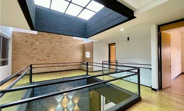 Hermosa casa para renta tradicional en Envigado