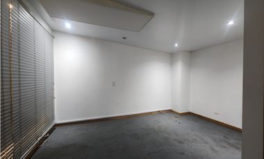 Edificio en Arriendo en el sector de Conquistadores