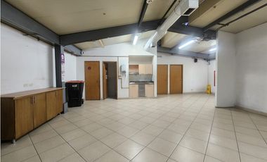 Edificio en Arriendo en el sector de Conquistadores