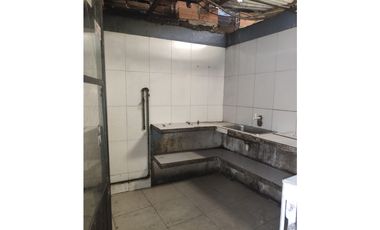 CASA COMERCIAL PATIO BONITO