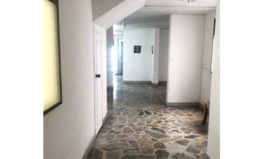 Edificio en Venta en Calasanz, Medellín