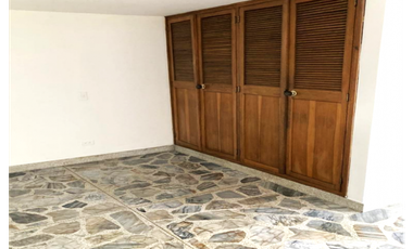 Edificio en Venta en Calasanz, Medellín