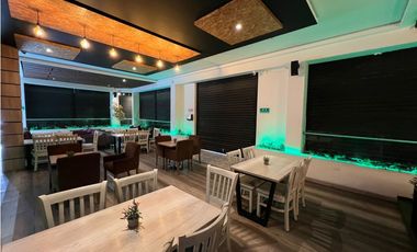 Se Vende Local Comercial Con Establecimiento - La Tebaida